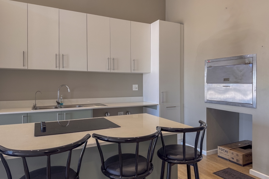 2 Bedroom Property for Sale in Olifantskop Western Cape